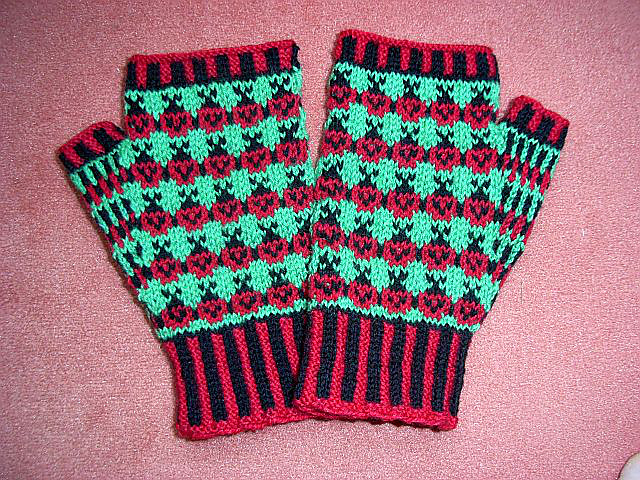 Ladybug mitts