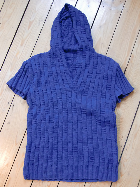 # 43 Kapuzenpulli mit Strukturmuster
