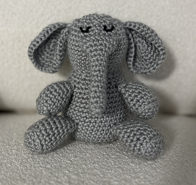 Ravelry: No Sew Amigurumi Elephant pattern by Sara Trickett