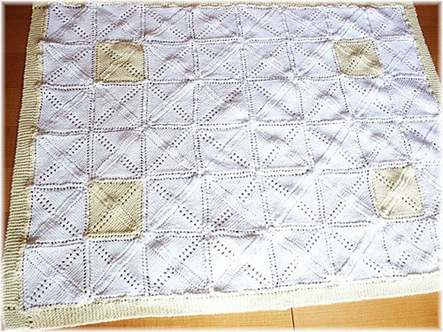 Knit Granny Square with Notes for a No-Join Afghan