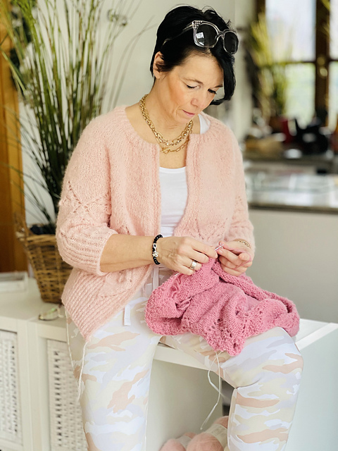 Cardigan ANA