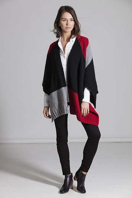 Ravelry: Gwen Colorblock Ruana pattern by Lidia Karabinech