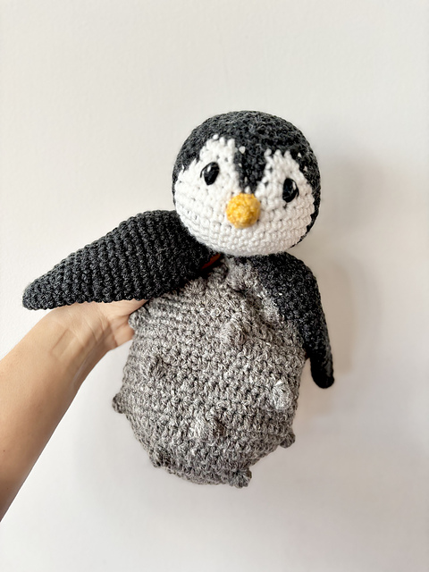 Bobble Buddy - Pippin Penguin