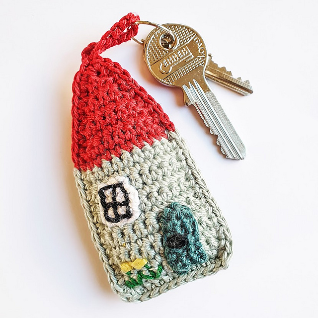 Cottage key chain