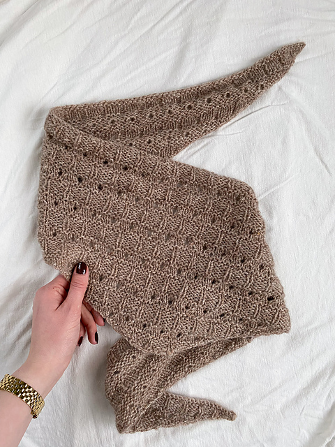 Ravelry: Cafe scarf pattern by Studio Søhol