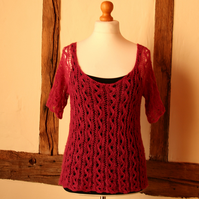 Astrid Tee