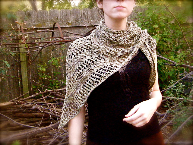 Simbala Shawlette