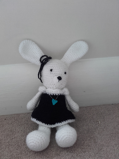 black dress for dress me bunny