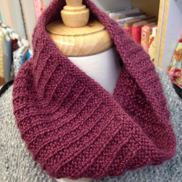Garter Rib Cowl