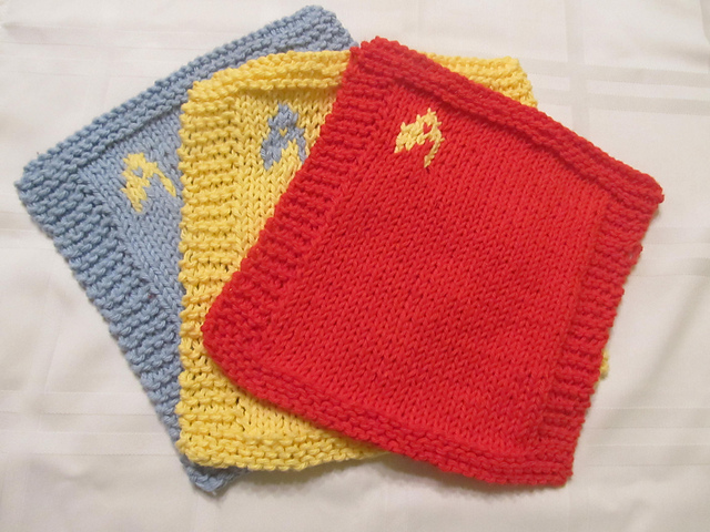 Knitted Star Trek Dishcloth and Hot Pad
