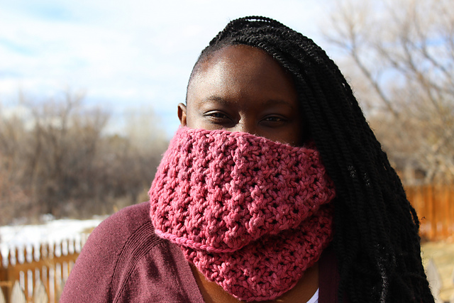 Climbing Lace Cowl