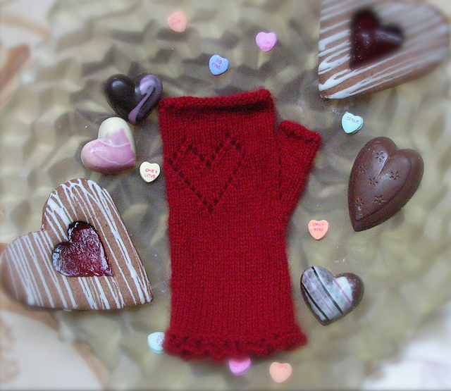 Sweetheart Glovelets