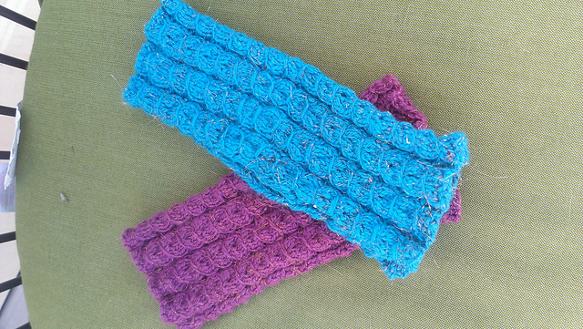 54575 Fingerless Mitts