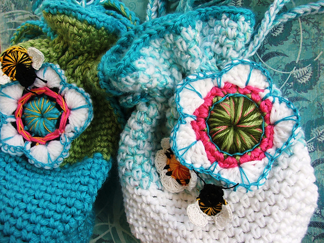 Summery Treasure Bag, FLOWERS and BEES
