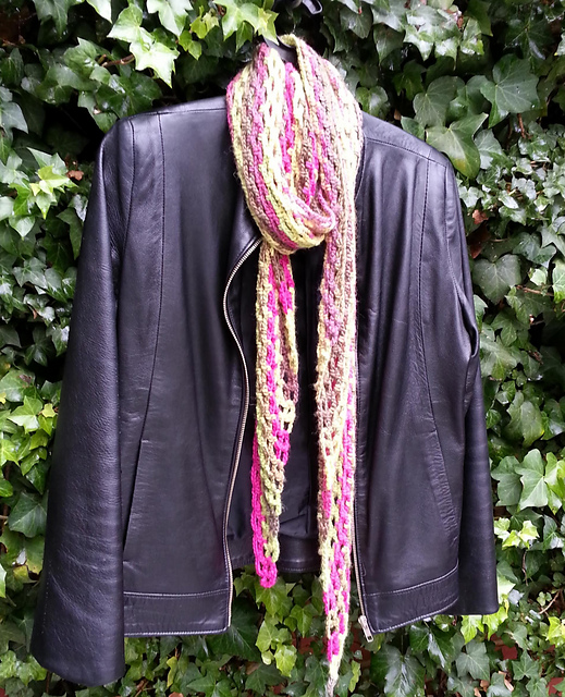Trellis Trapezium Scarf