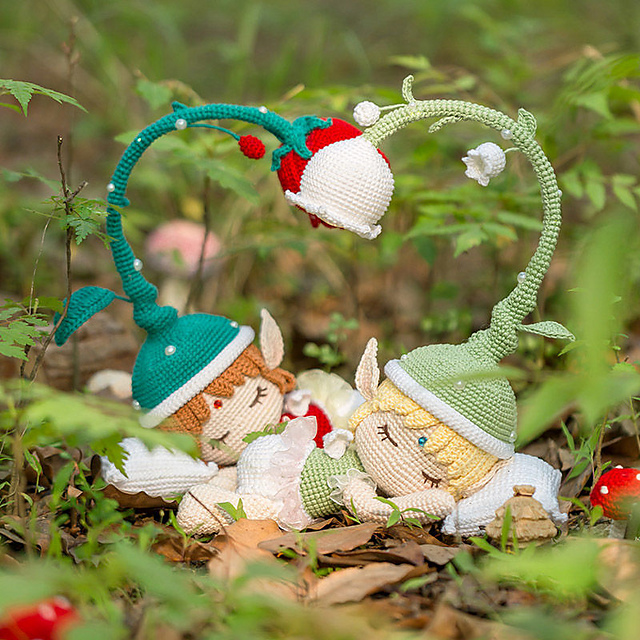 Ravelry: Flower Fairy Night Lamp pattern by Susan's family