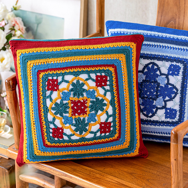 Ravelry Window at Dawn Cushion Cover pattern by Susan's family