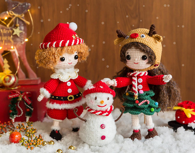 Ravelry: Christmas Dolls Set pattern by Susan's family