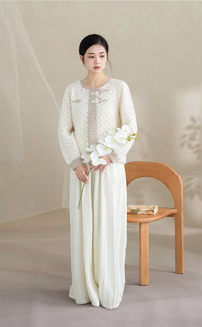 Luna Buttoned Coat