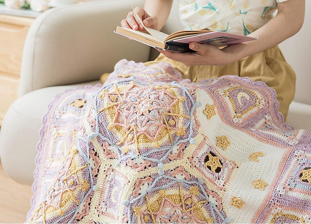 Dreamlike Star-Moon Blanket