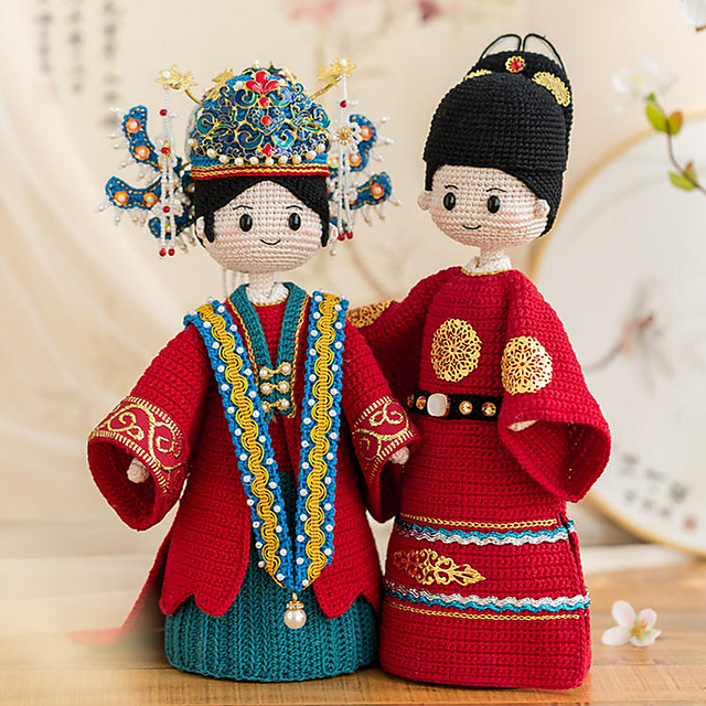 Ancient Chinese Wedding Couple Dolls