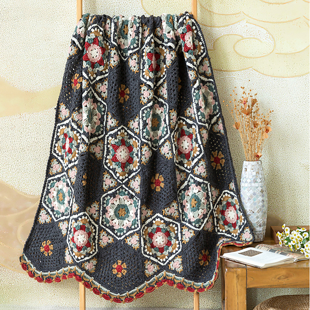 Garuro Patchwork Blanket