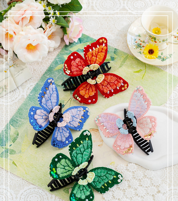 Ravelry: Butterfly Claw Hair Clip pattern by Susan's family