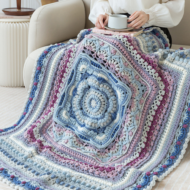 Creamy Mousse Blanket