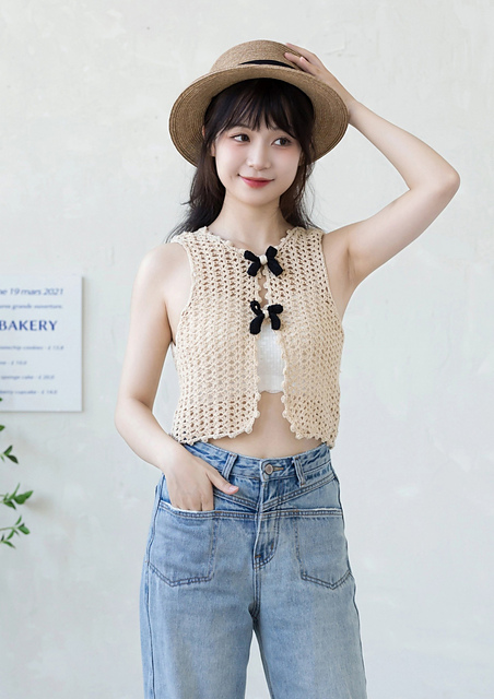 Bowtie Reverse Vest