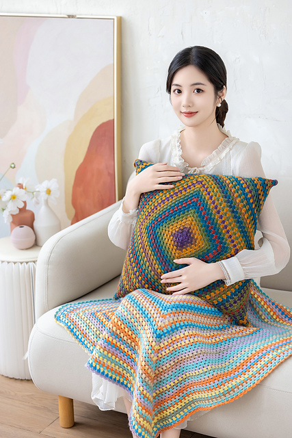 Grannysquare Pillow Blanket