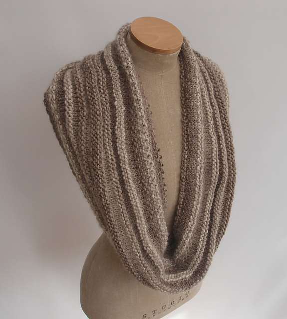 Linen and Purl Cowl
