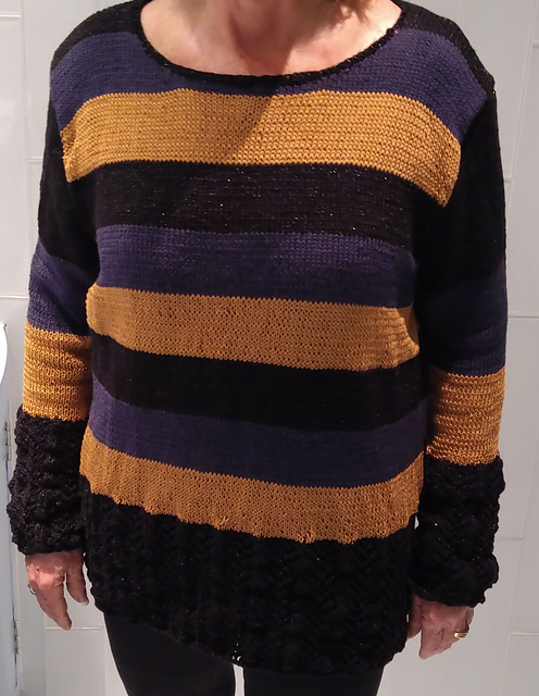 76-15 Sweater