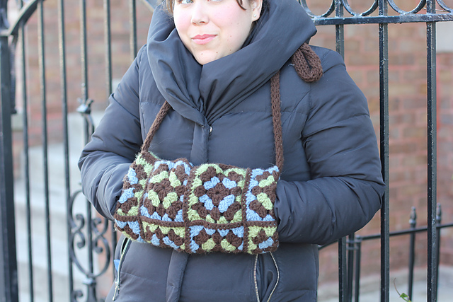 Granny Square Muff