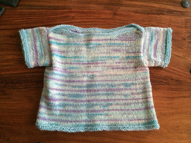R0199 Short sleeve baby top/Kurzarm-Babyhemdchen
