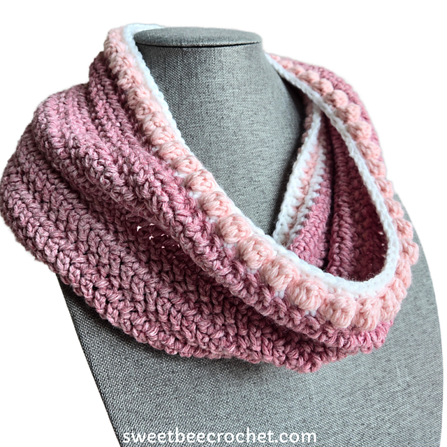 Bobble Edge Neck Warmer