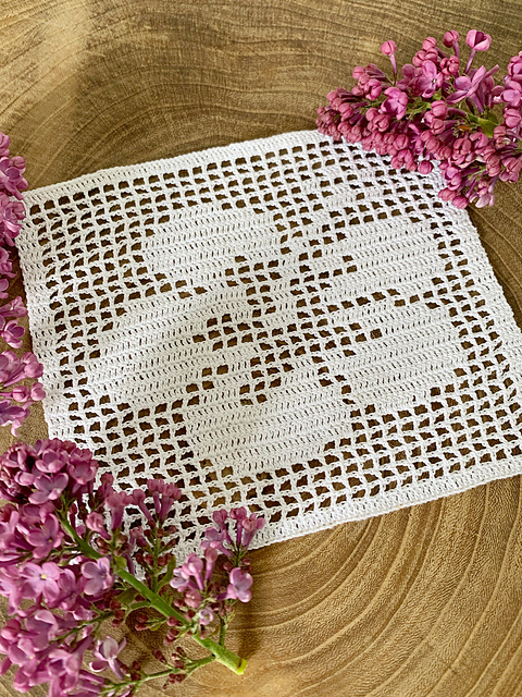 Hibiscus Doily
