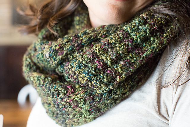 Railtown Ribbed Infinity Cowl