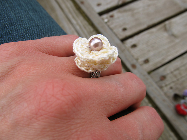 Lovely Rosette Ring