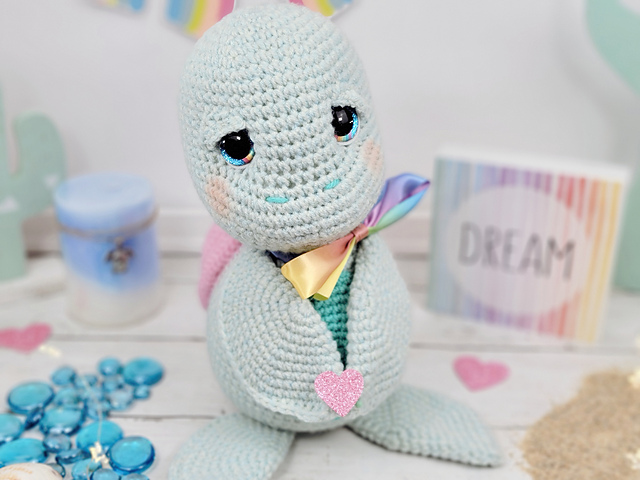 Ravelry: sea turtle pattern by Carolyne Brodie