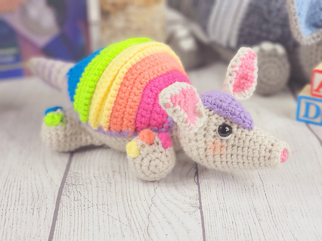mini armadillo
