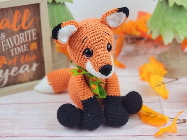Ravelry: fox pattern by Carolyne Brodie