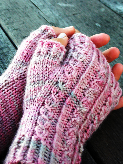 Hemlock Mitts