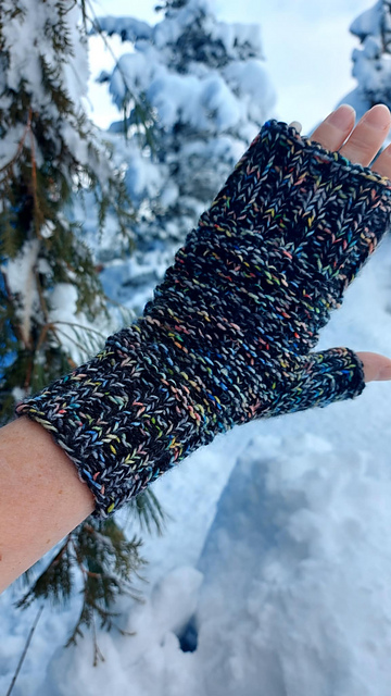 Simply Marlvelous Wrist Warmers
