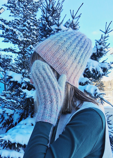 Muffle Hat & Mitts