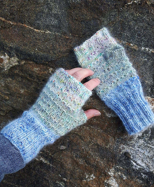 Pixie Twist Wrist Warmers