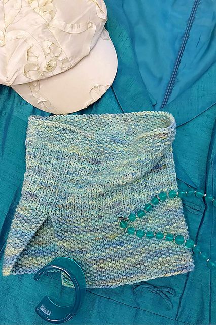 Balmy Breeze Cowl