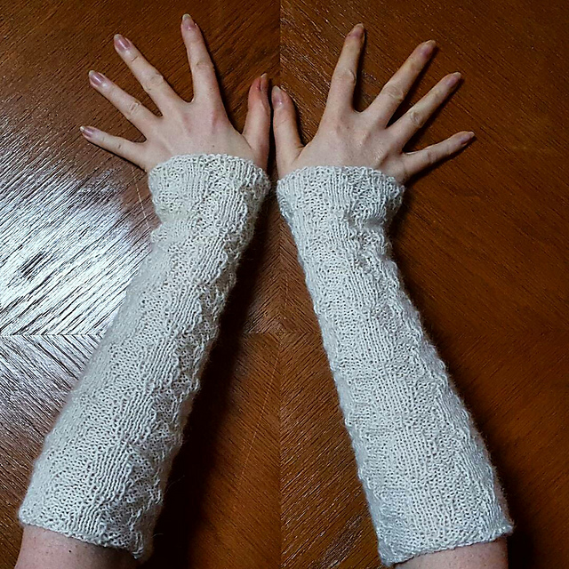 Barton Cottage Wrist Warmers