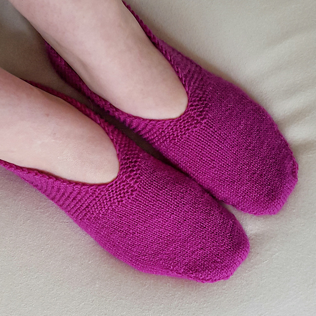 Geranium Knitted Slippers
