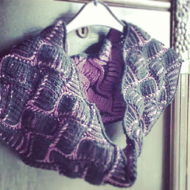 Nostalgia Brioche Cowl