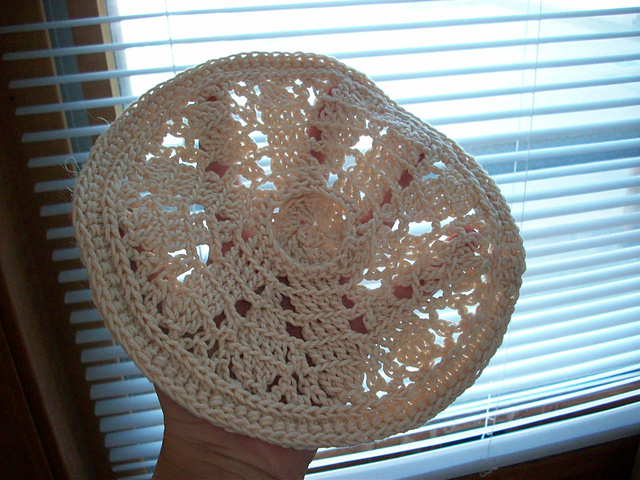 Ribbon Waves Table Decor (crochet)